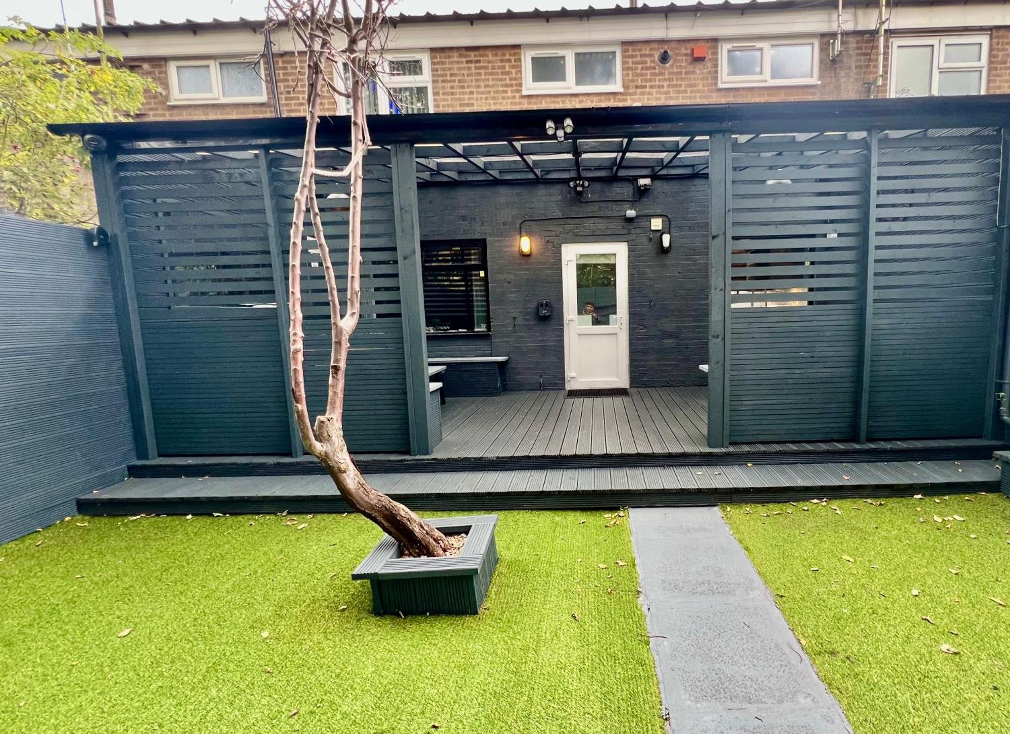 Modern Suites -5 Bedroom House- With Free Parking Birmingham City Exterior photo